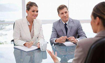 智能交替?zhèn)髯g公司軟件開發(fā) 機遇與挑戰(zhàn)